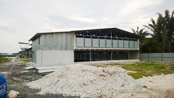 এআইএসআই এএসটিএম স্টিলের হাঁসঘর স্টিলের কাঠামো চিকেন হাউস কাস্টমাইজড